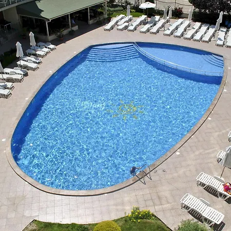 朱莉娅家庭公寓式酒店 阳光海滩